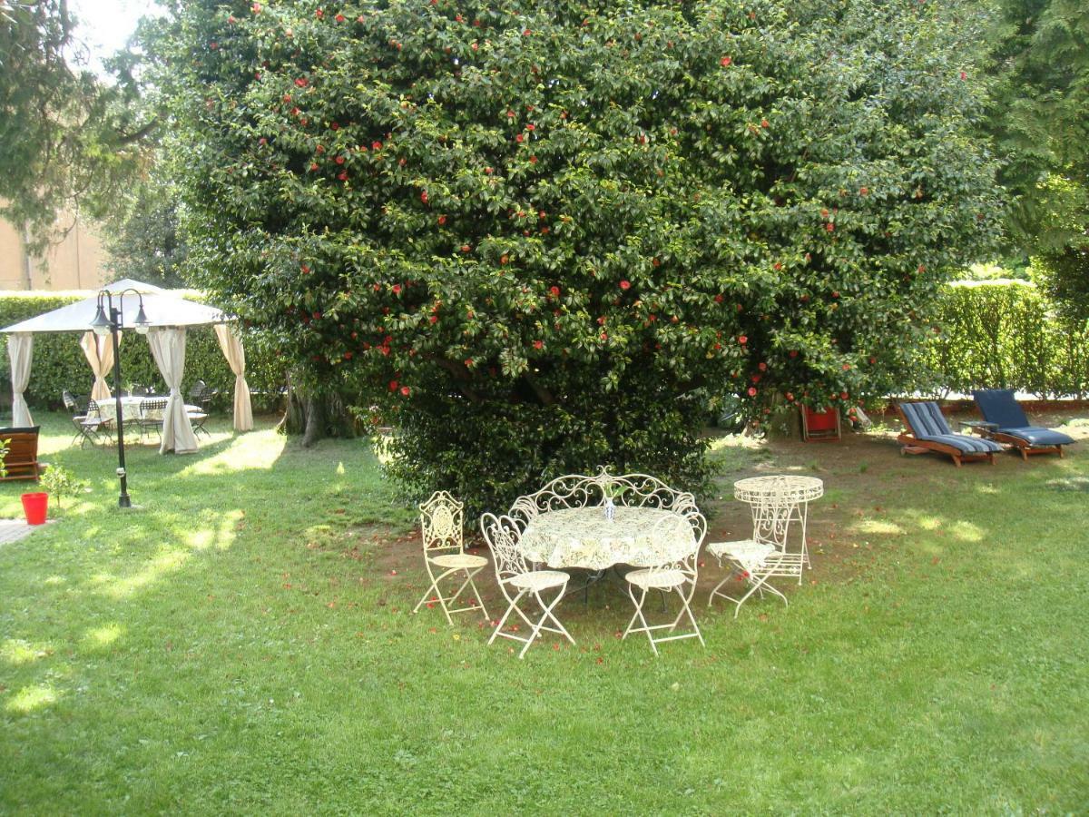 Villa Cardano Maccagno Close To Every Destination Exterior photo